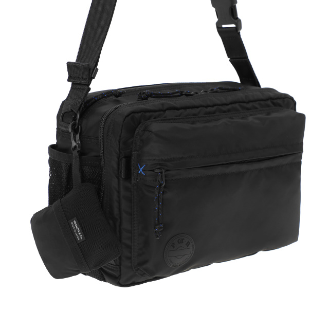 小物 tr 槌屋ヤック スイフト専用 エアコンドリンクホルダー ZC13S/ZC33S/ZC43S