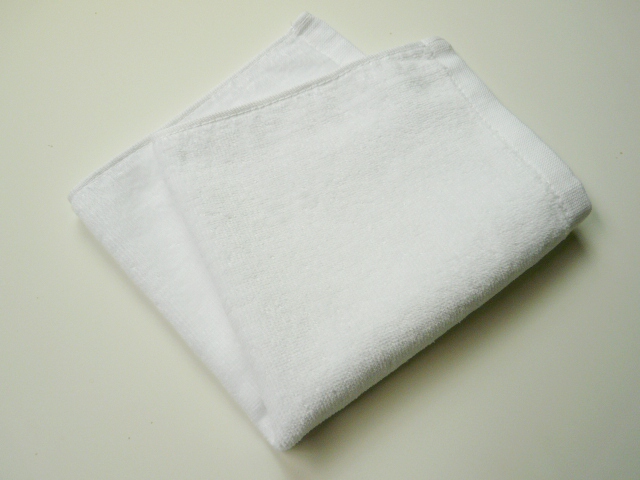 シャーリングハンドタオル450g[120匁]（白）四つ折り