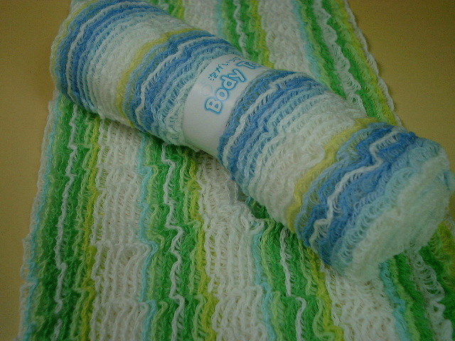 ネット限定！泡がいっぱい！カラフルな♪ラッセル織りボディタオル2本