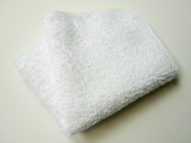 ホワイト コットン 無地ハンカチ 楽天市場】ハンカチ 白 無地 35cm 5枚セット 綿100% 日本製 染色 刺繍