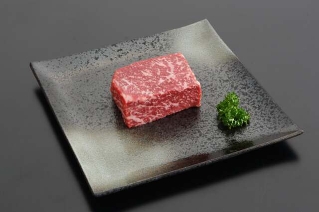 牛　モモブロック