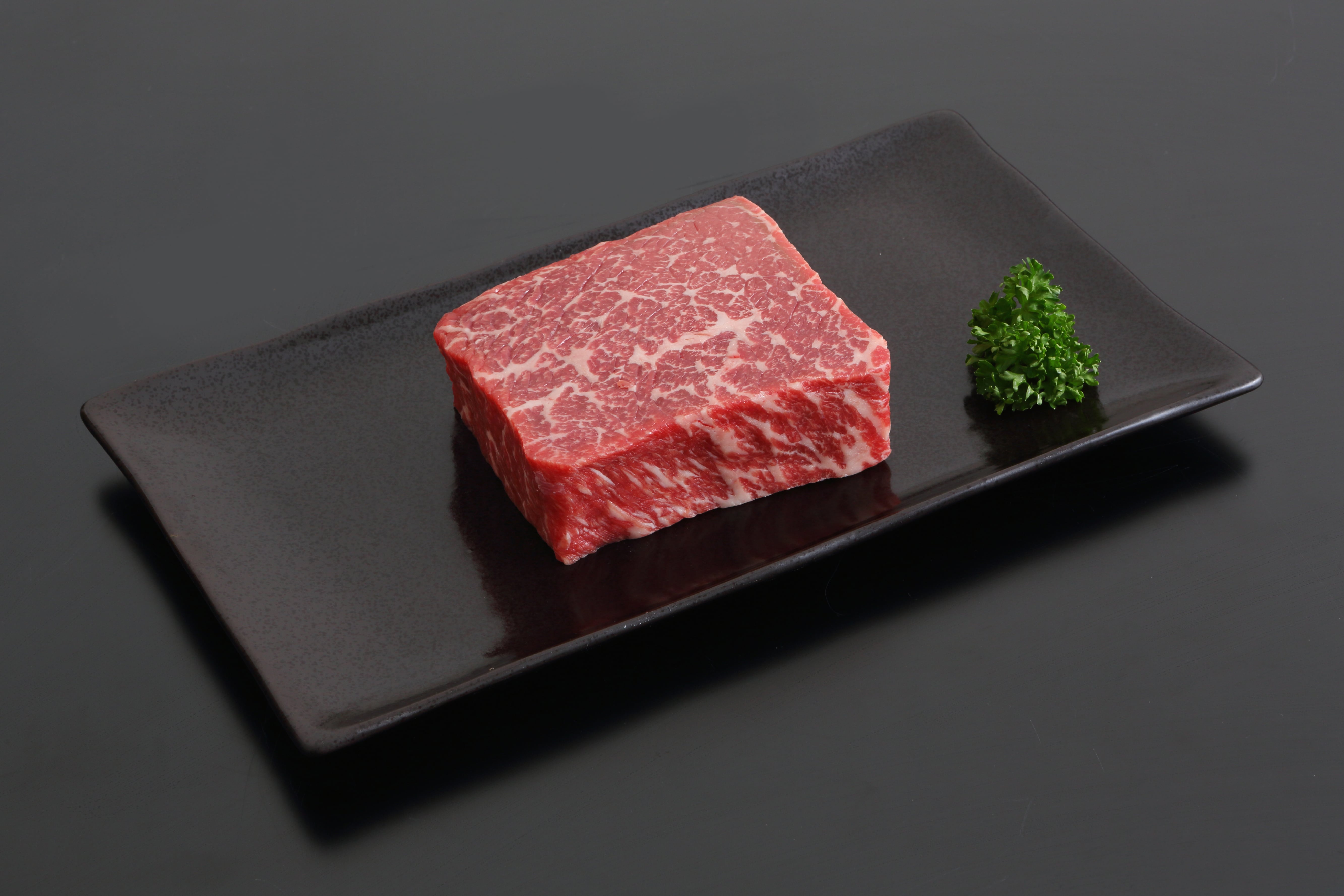 牛　モモブロック