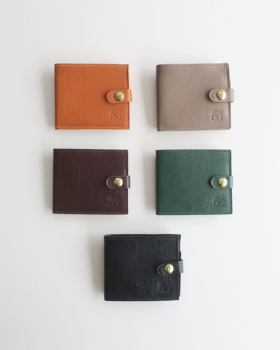 価格交渉します！IL BISONTE 2つ折り 映す 財布 白 