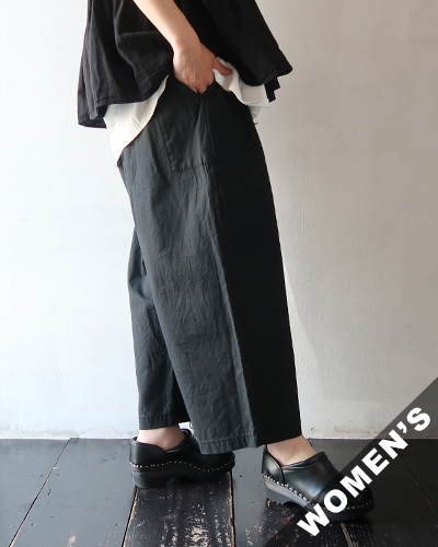 homspun ホームスパン バルキーシーチング厚手ギャザーパンツ BLACK