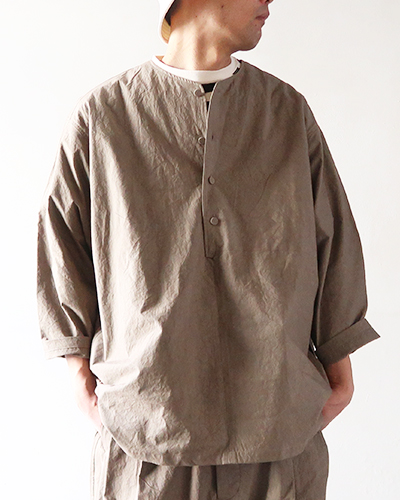 HAVERSACK ハバーサック タイプライターノーカラーシャツ BROWN