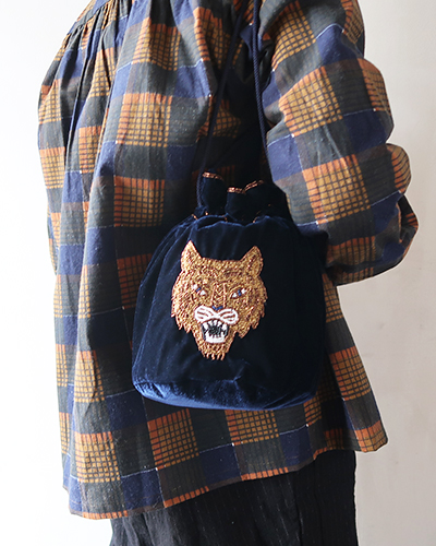 TIGRE BROCANTE ティグルブロカンテ Tigre刺繍キンチャクバッグ