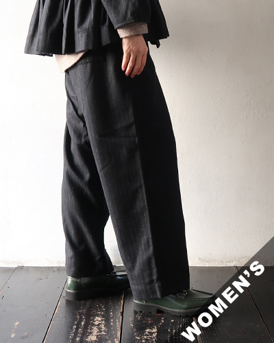 TIGRE BROCANTE ティグルブロカンテ ピンストライプウール ミャオテーパードパンツ BLACK