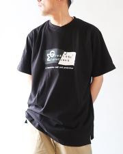 【関税込み】Engineered Garments ネイビー Ravenswood Tシャツ Navy 'Ravenswood' T-Shirt by Engineered Garments on Sale