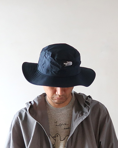 早い者勝ち☆THE NORTH FACE ヘルメットバッグ 小物入れにも◎ 特別付録に「ホグロフス」が初登場！ 高見えフカフカ生地のミニ