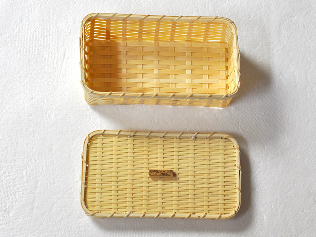 おにぎりかご 白竹 竹かご ランチボックス 弁当箱 竹の弁当箱 竹製品 手作り 日本製 竹製品の通販なら竹工房オンセへ おにぎりかご 白竹 竹かご ランチボックス 弁当箱 竹の弁当箱 竹製品 手作り 日本製 竹製品の通販なら竹工房オンセへ