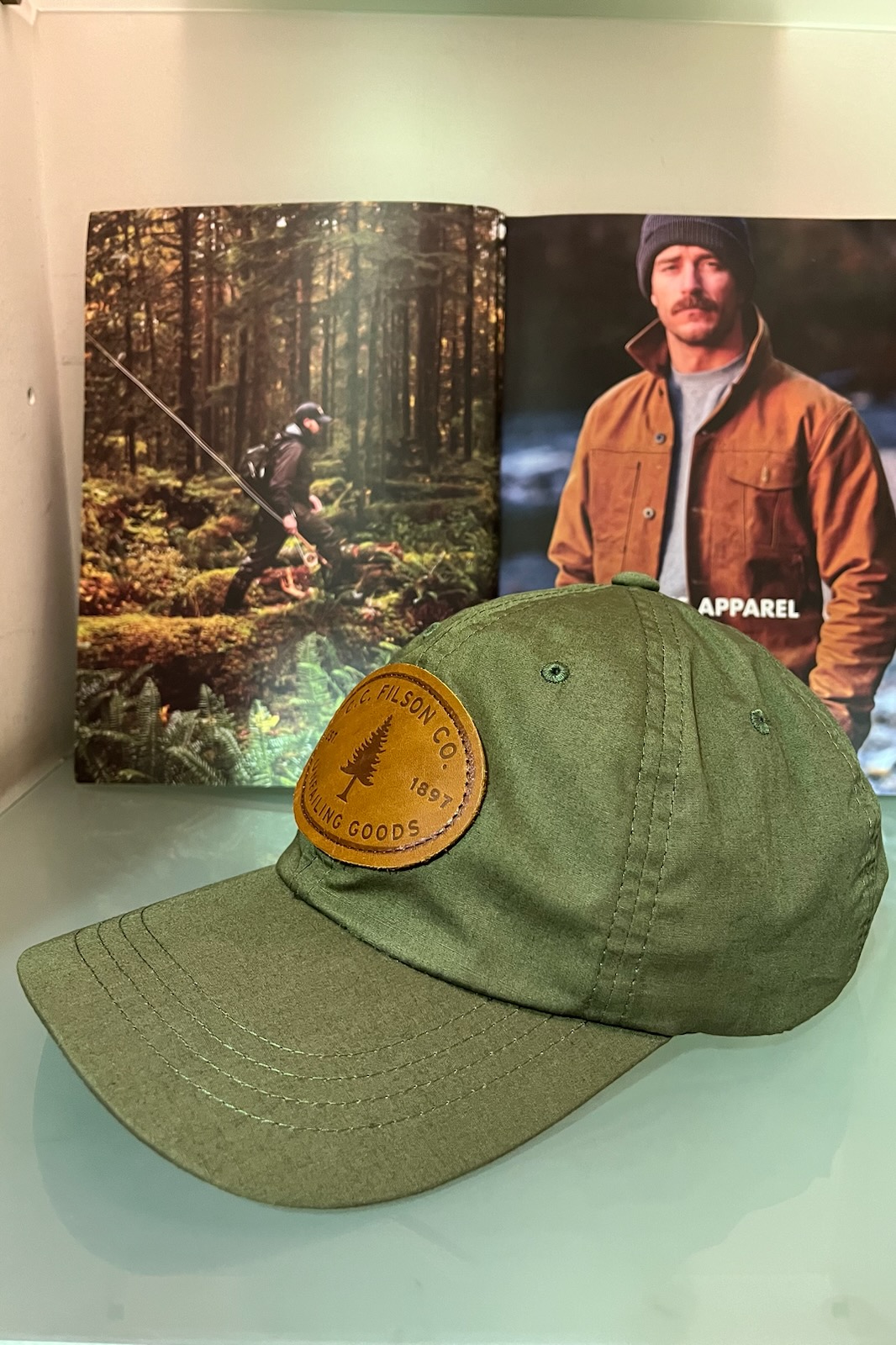 FILSON ライトウェイト アングラー キャップ