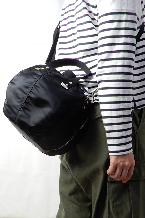 WOMAN＞ HELMET BAG / ヘルメットバッグ