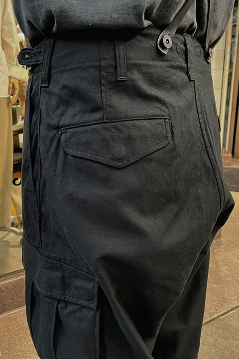 Armillary. アーミラリ　カーゴパンツ　ブラック AMIRI Tactical カーゴパンツ | ブラック | FARFETCH JP