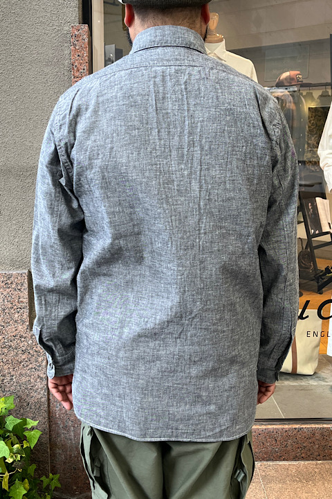 USネイビーシャツ