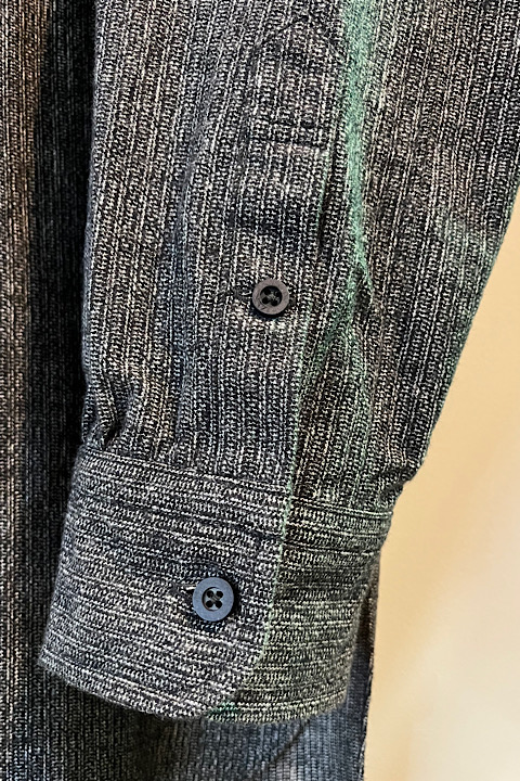 コールマイナーシャツ