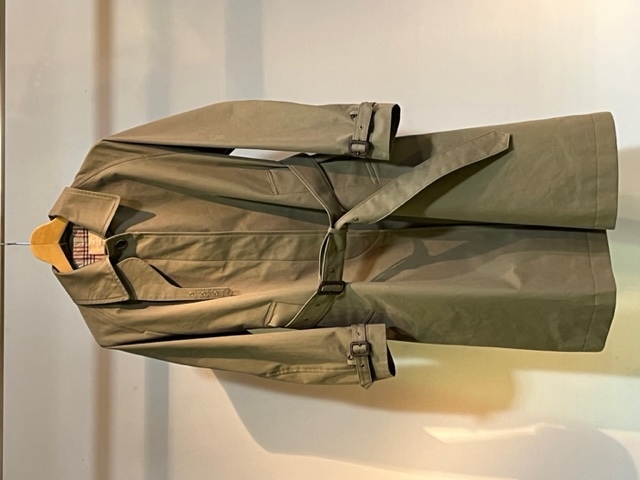 ナイジェル・ケーボンマックコート -コンフォータブルコート、サイズ6