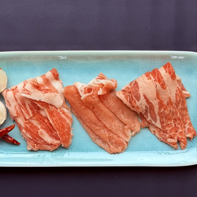 （冷蔵）那須茶色豚(しゃぶしゃぶ用)3種食べ比べセット(バラ・ロース・肩ロース肉)600g 箱入り包装