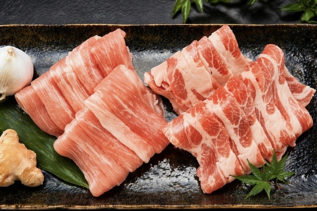 （冷蔵）那須茶色豚（デュロック）しゃぶしゃぶ用２種食べ比べセット(モモ・肩ロース肉)600g 箱入り包装