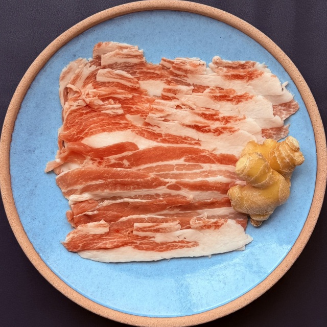 （冷蔵）那須茶色豚バラ肉(しゃぶしゃぶ用)箱入り包装