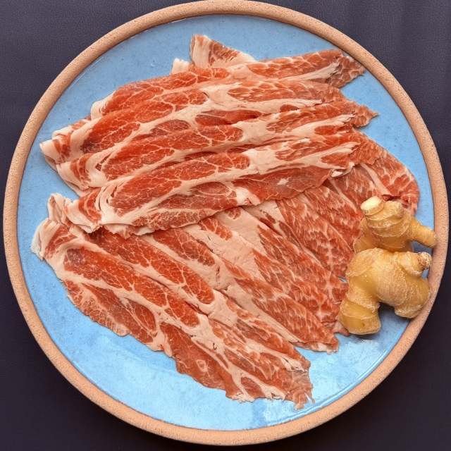 （冷蔵）那須茶色豚肩ロース(しゃぶしゃぶ用)箱入り包装