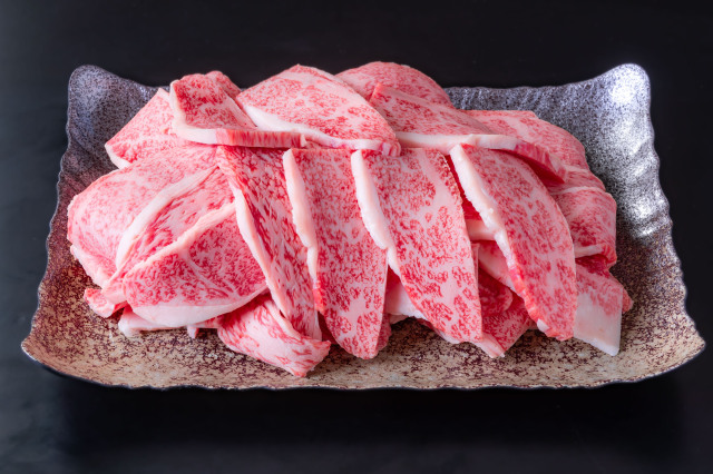 （冷蔵）前日光黒毛和牛 切り落とし 焼肉用　箱入り包装