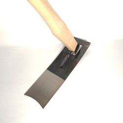製造再開・再入荷【信州 伊那型平鍬　小】鍬専門メーカーが製造する伝統的地域形状　鳥居鍬（羽衣鍬）と言われる