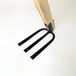 【ハタッチメント　三本鍬セット】刃部と柄が分離できる特許機構、持ち運び・収納がコンパクトな本格的農具