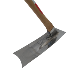 【永井のくわ　ステンレス立鍬】ステンレス立鍬は大型で柄が長い　福島県の名工『永井のくわ』の人気商品を弊社が製造を正式に継承しました