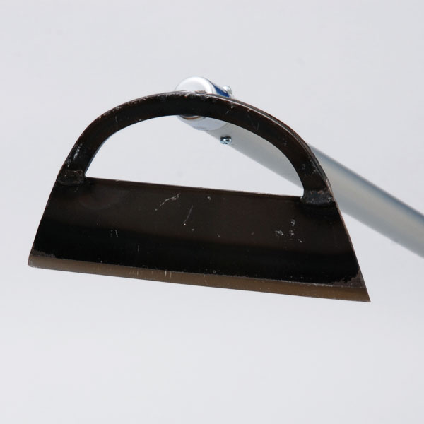 【全鋼立鎌 210ミリ コラボグリップ】畝間越しの除草に軽く長柄の立鎌 刃欠けに強い全鋼製 【櫛形草削り(全鋼)】刃裏