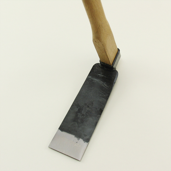 【タケノコ唐鍬270mm】細長く厚い刃で地中のタケノコを掘る専用の収穫道具 【タケノコ唐鍬270mm】刃表