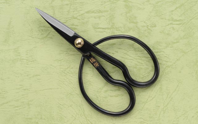 芽切鋏:ミニ盆栽などの小さな鉢物に使いやすい超小型の鋏。| 園芸用鋏