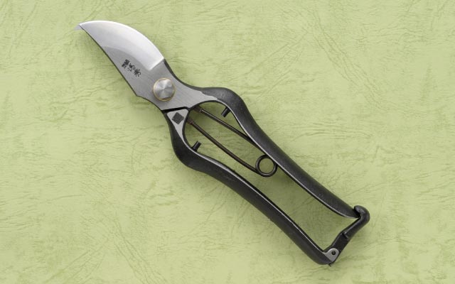 剪定鋏:18mm程度の枝まで切れる一般的なサイズの200mmタイプ | 園芸用