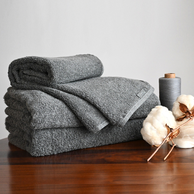 チャコールバスタオル【備長炭専門店】 銀座紀州備長炭ショップ 掌