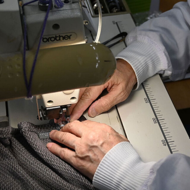 チャコールボディタオル/【備長炭専門店】 銀座紀州備長炭ショップ 掌