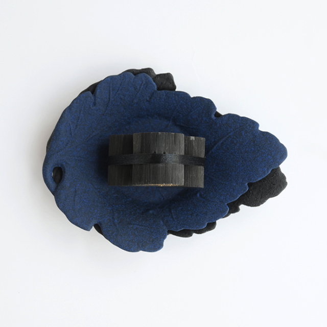 備長炭オブジェ　一点物 Kashiwaba/blue×black [備長炭オブジェ]/銀座紀州備長炭ショップ