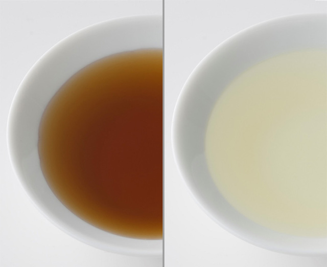 食べるラー油のベースの胡麻油となたね油