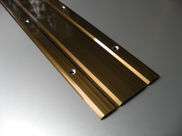 室内用　二枚引戸用Vレール　(商品コード：m-027)　床置き　敷居カバー　【オプション金物】