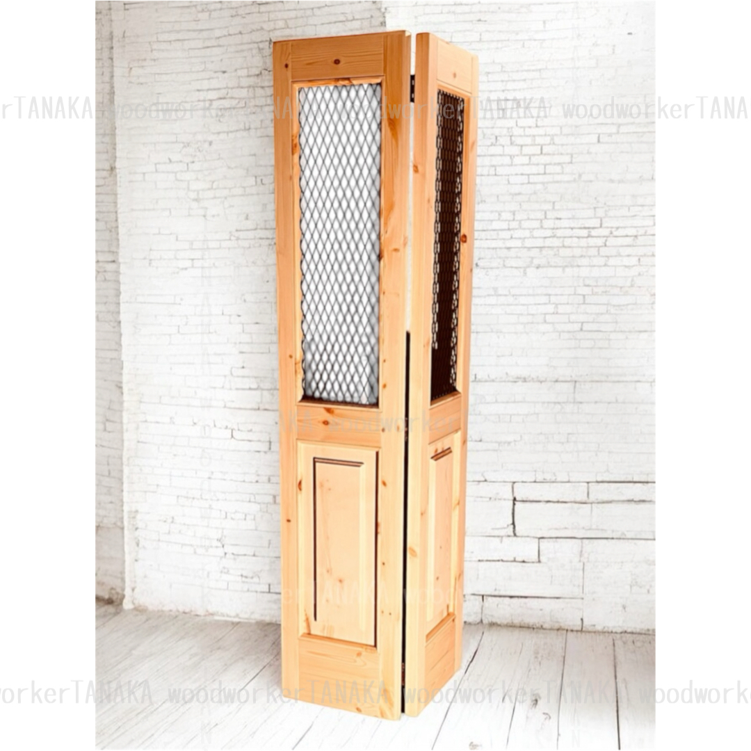 枠無し　折れ戸クローゼット　２枚建て（Ｓ-size）（商品コード：cou-ku-s-005）枠内高さ：1770ｍｍ以下×枠内幅：920ｍｍ以下対応です。
