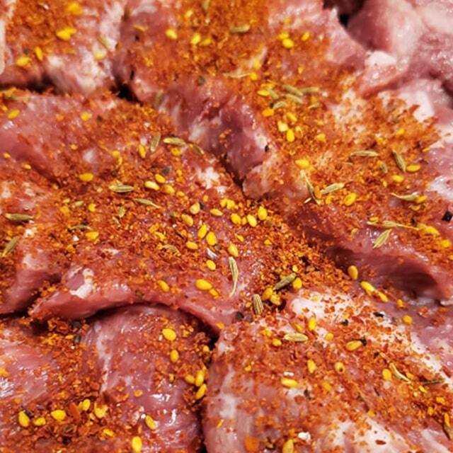 肉にかけるゆうちゃんスパイス
