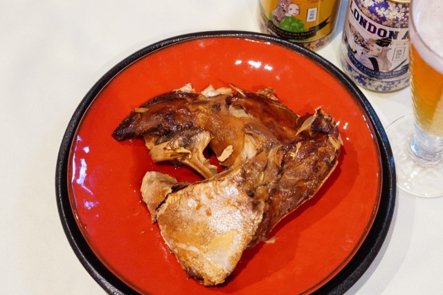 伊根産鰤かまの煮つけ