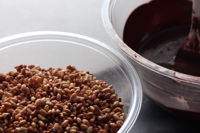 PUFFED RICE CRUNCH CHOCOLATE　KANABO