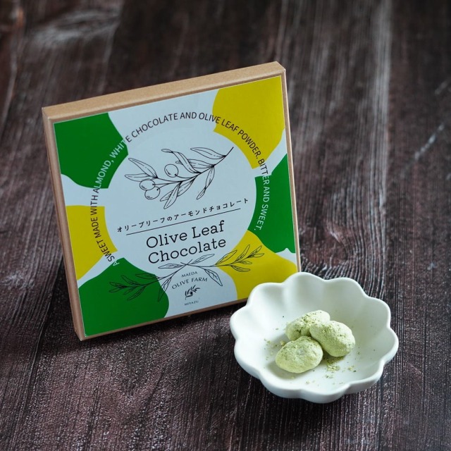 オリーブリーフのアーモンドチョコレート