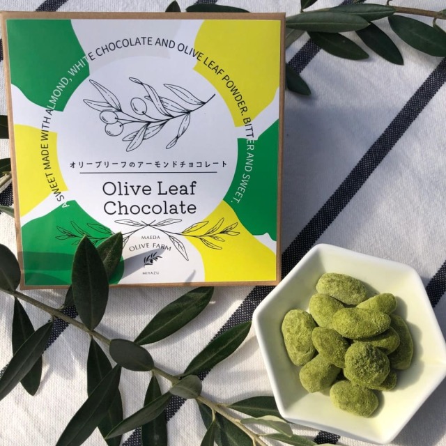 オリーブリーフのアーモンドチョコレート