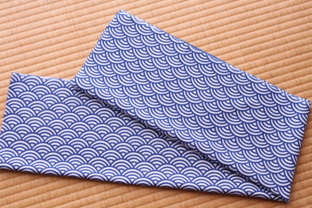 手ぬぐい　青海波
