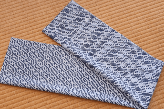 手ぬぐい　紗綾型