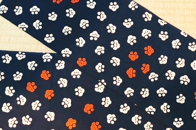 手ぬぐい　梅ちらし（紺）