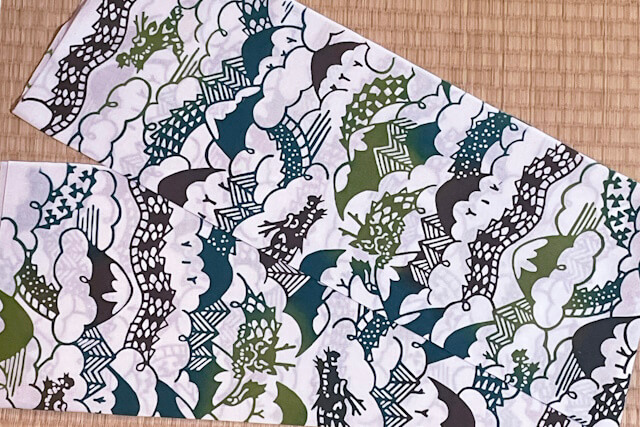 手ぬぐい　龍の山あそび