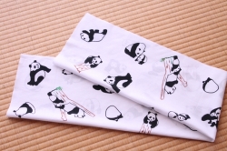 手ぬぐい　かわいいパンダ
