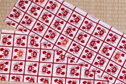 手ぬぐい　カニ（格子）