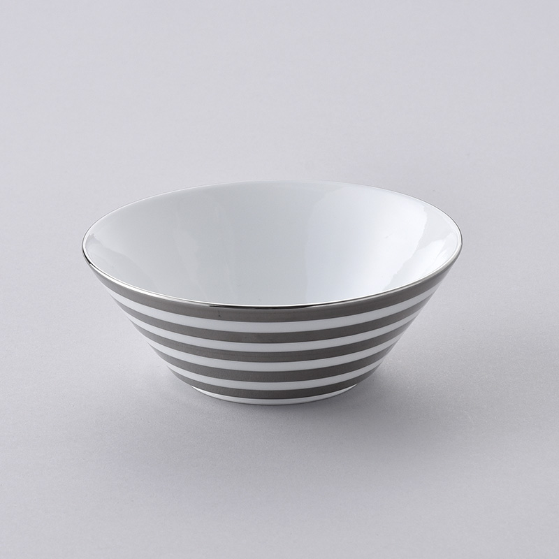 水晶彫　丹心窯　丹心　波佐見焼　水晶　うつわ　テーブルウェア　テーブルコーディネート